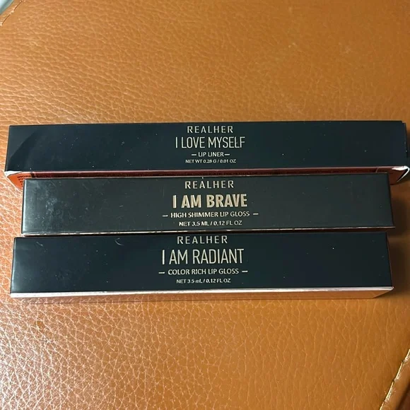 RealHer lip gloss and liner bundle with small wristlet - Picture 2 of 8